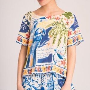 Farm Rio Colourful Light Weight Cropped Tee Size Small boatneck vibrant bold